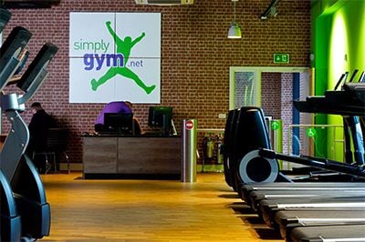 英国Simply Gym健身房采用仲博cbinCIS产品